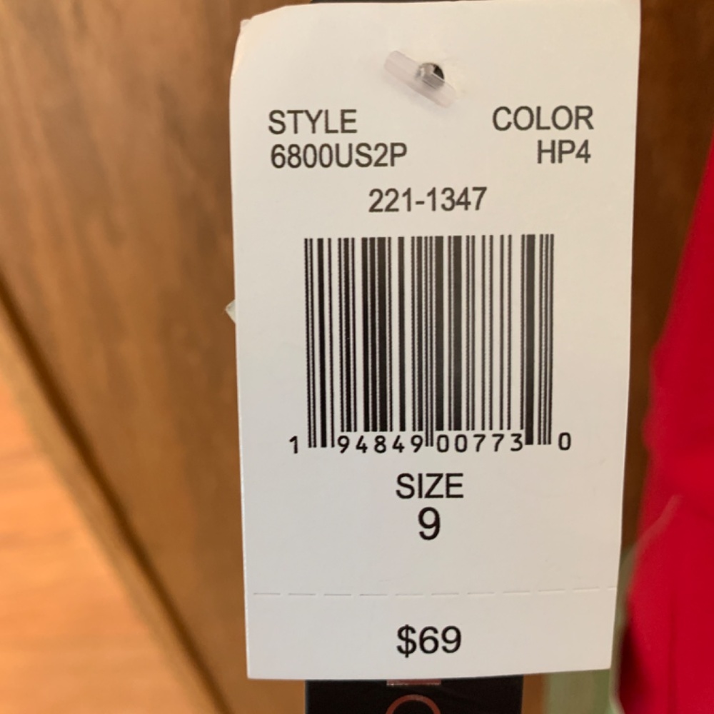 Dress - Picture 3 of 3